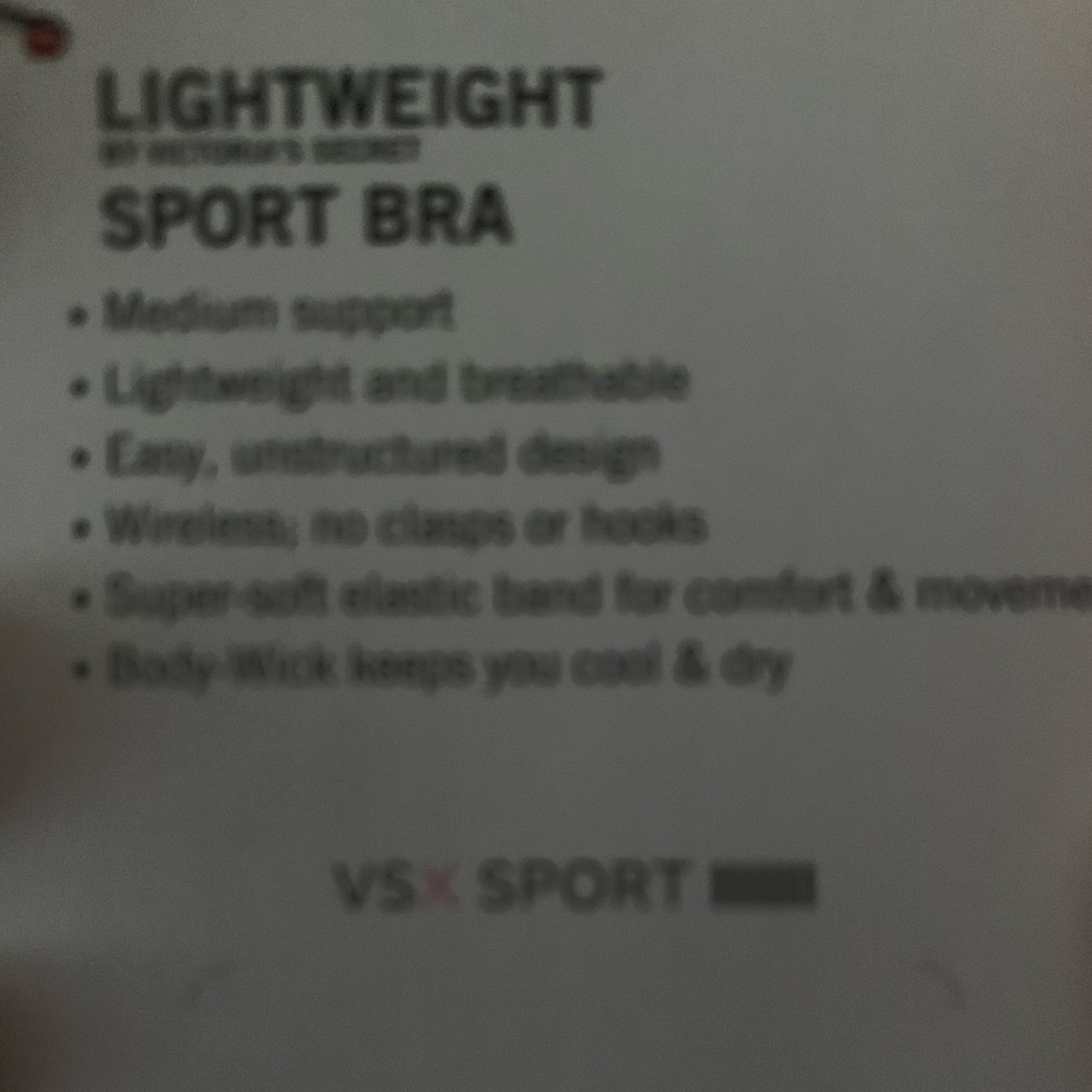 NWT Victoria Secret sports bra - Picture 4 of 4